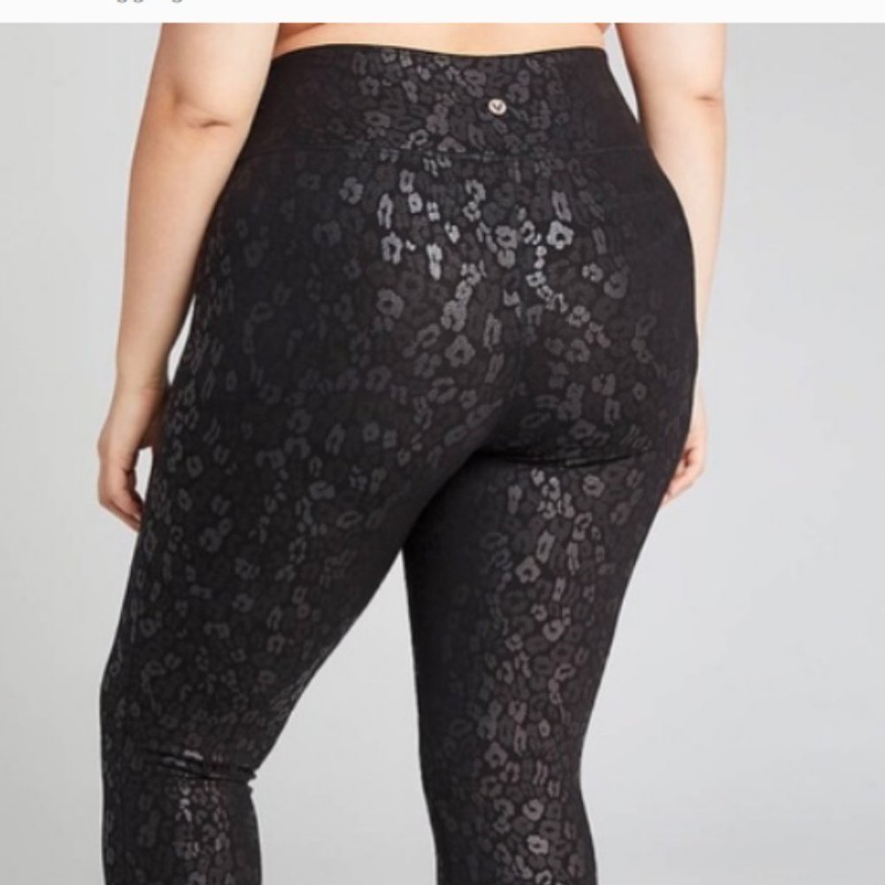 Lane Bryant LIVI Animal Print Black on Black Leggings - Picture 1 of 5